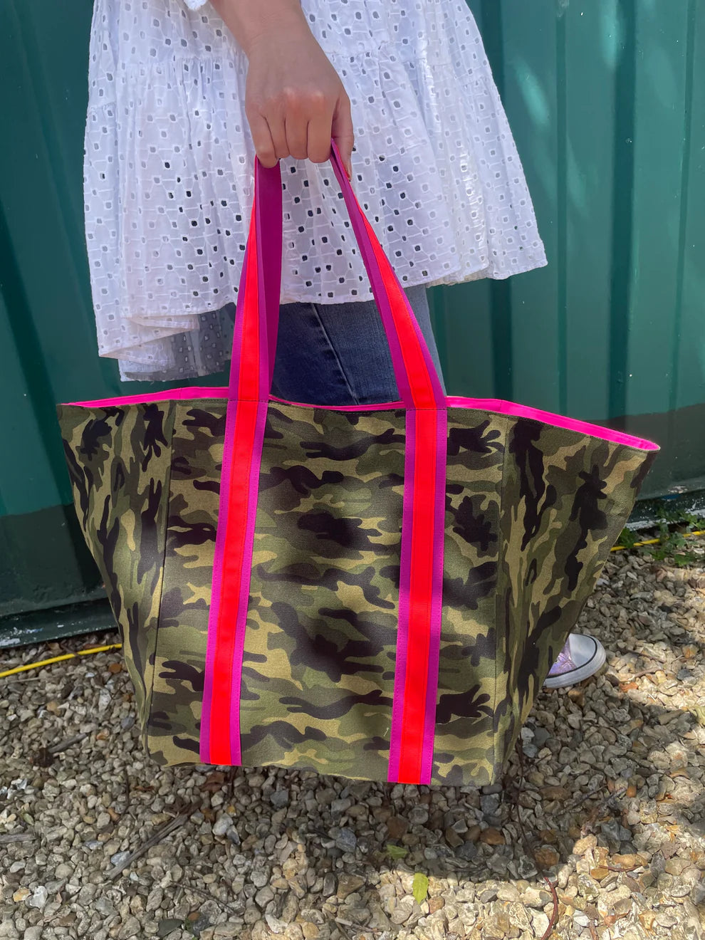 COCKATOO | Camo Large Tote Beach Bag - Neon Pink