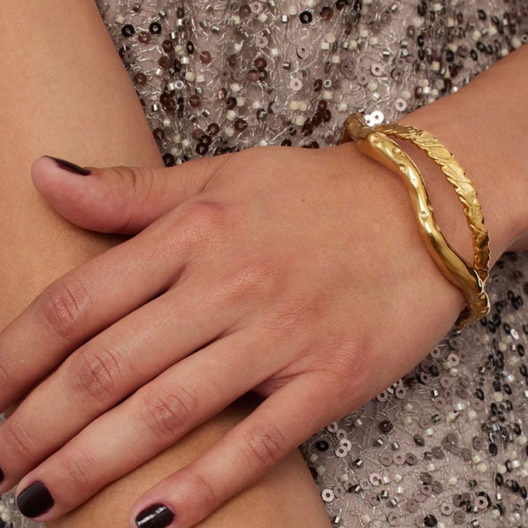 Ashiana Nazare Wave Gold Bangle