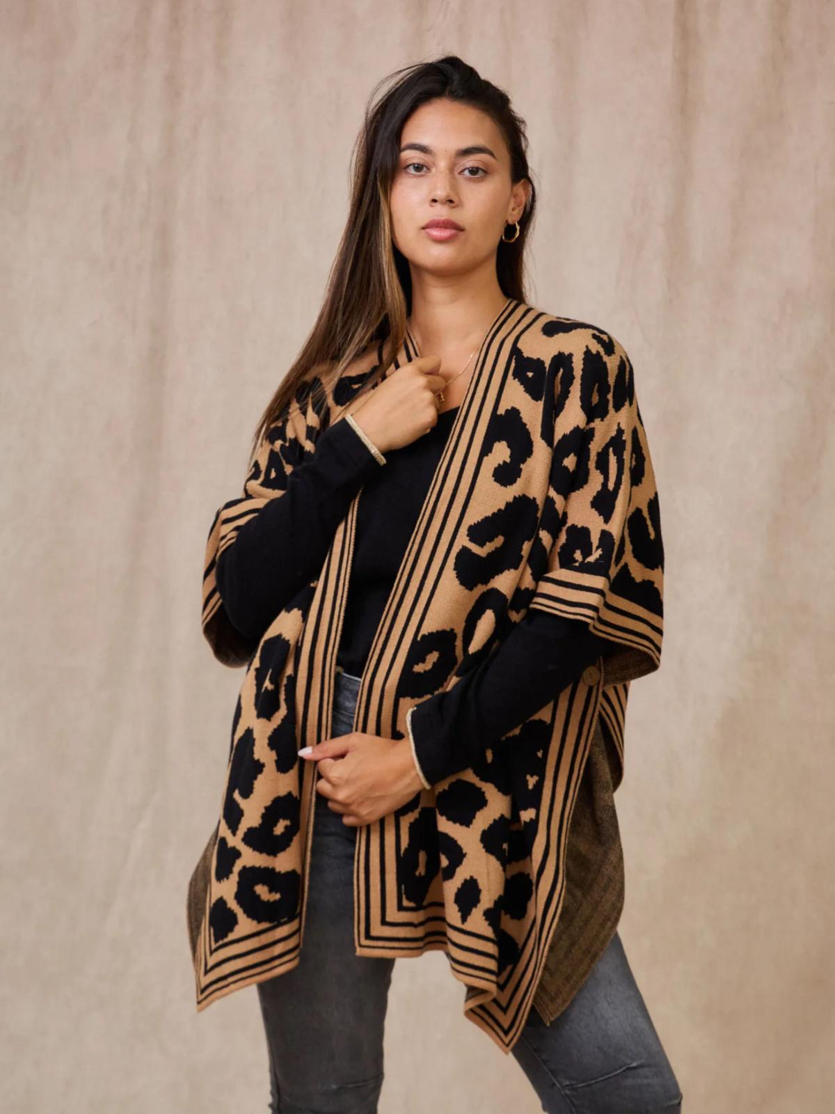 APRIL VINTAGE | Camel Leopard Soft Knitted Poncho