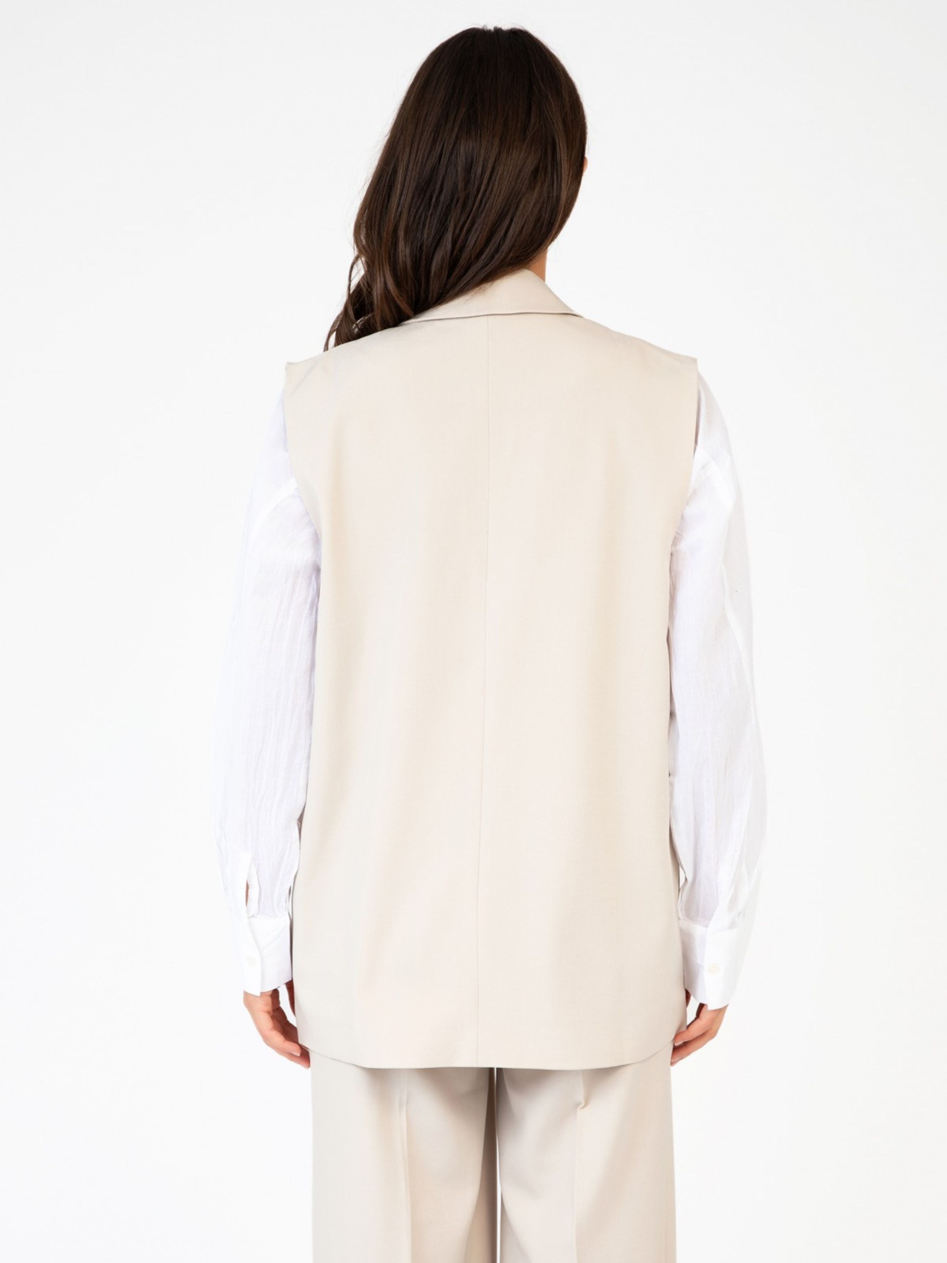 cream tailored suit jacket