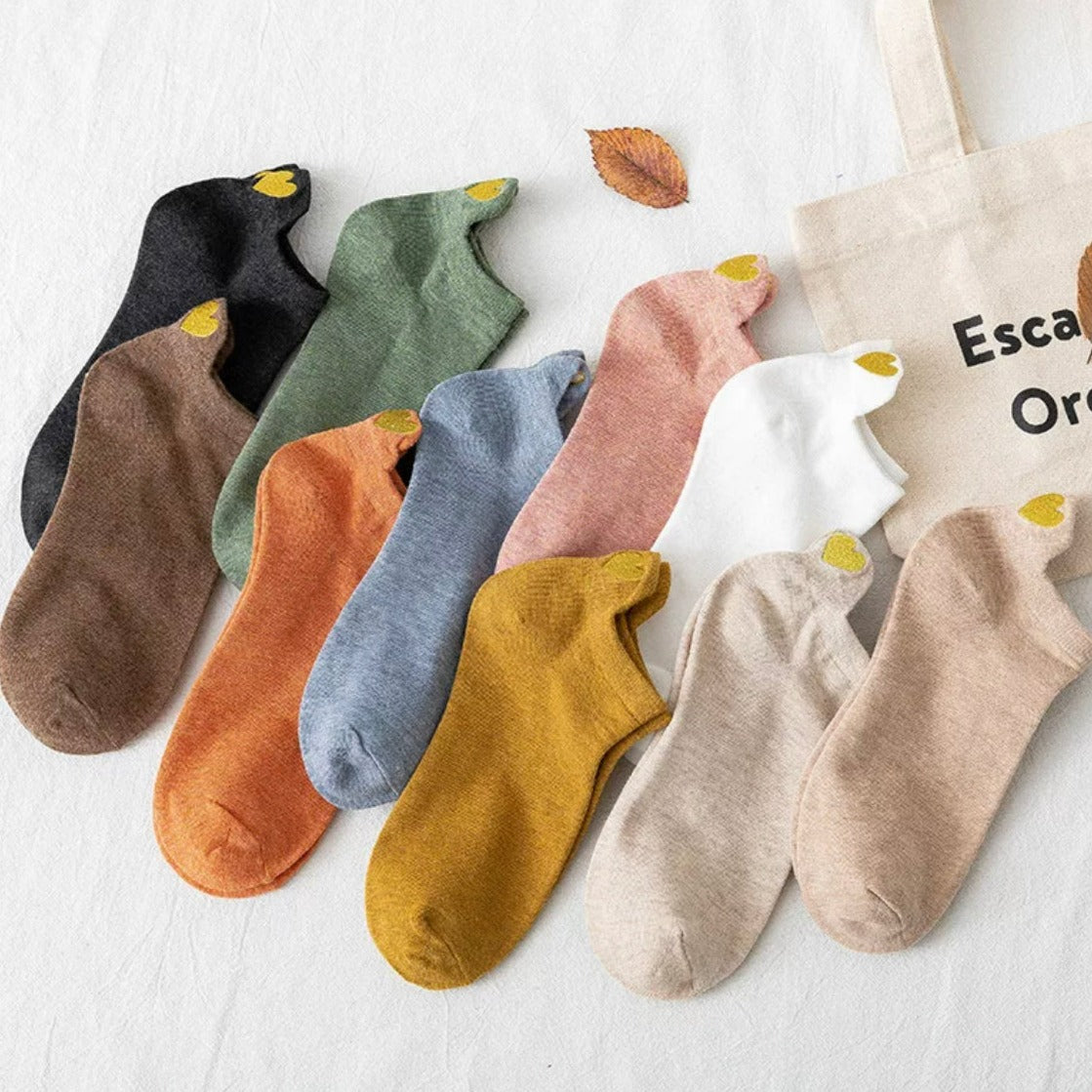 TORIA LEE | White Love Socks