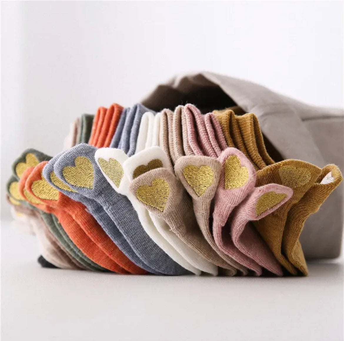TORIA LEE | White Love Socks