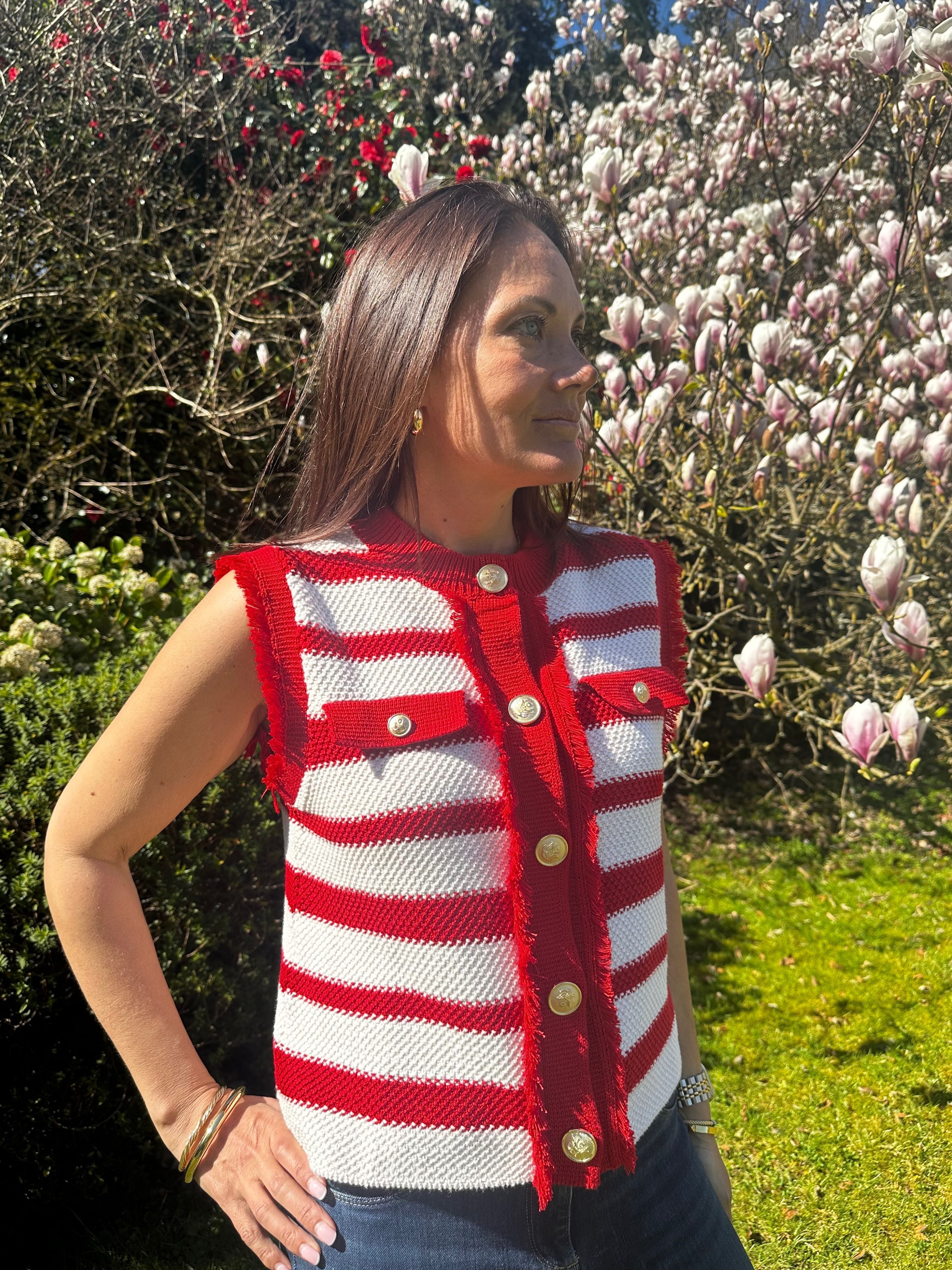 AN'GE | Levayaniri Red White Stripe Sleeveless Cardigan
