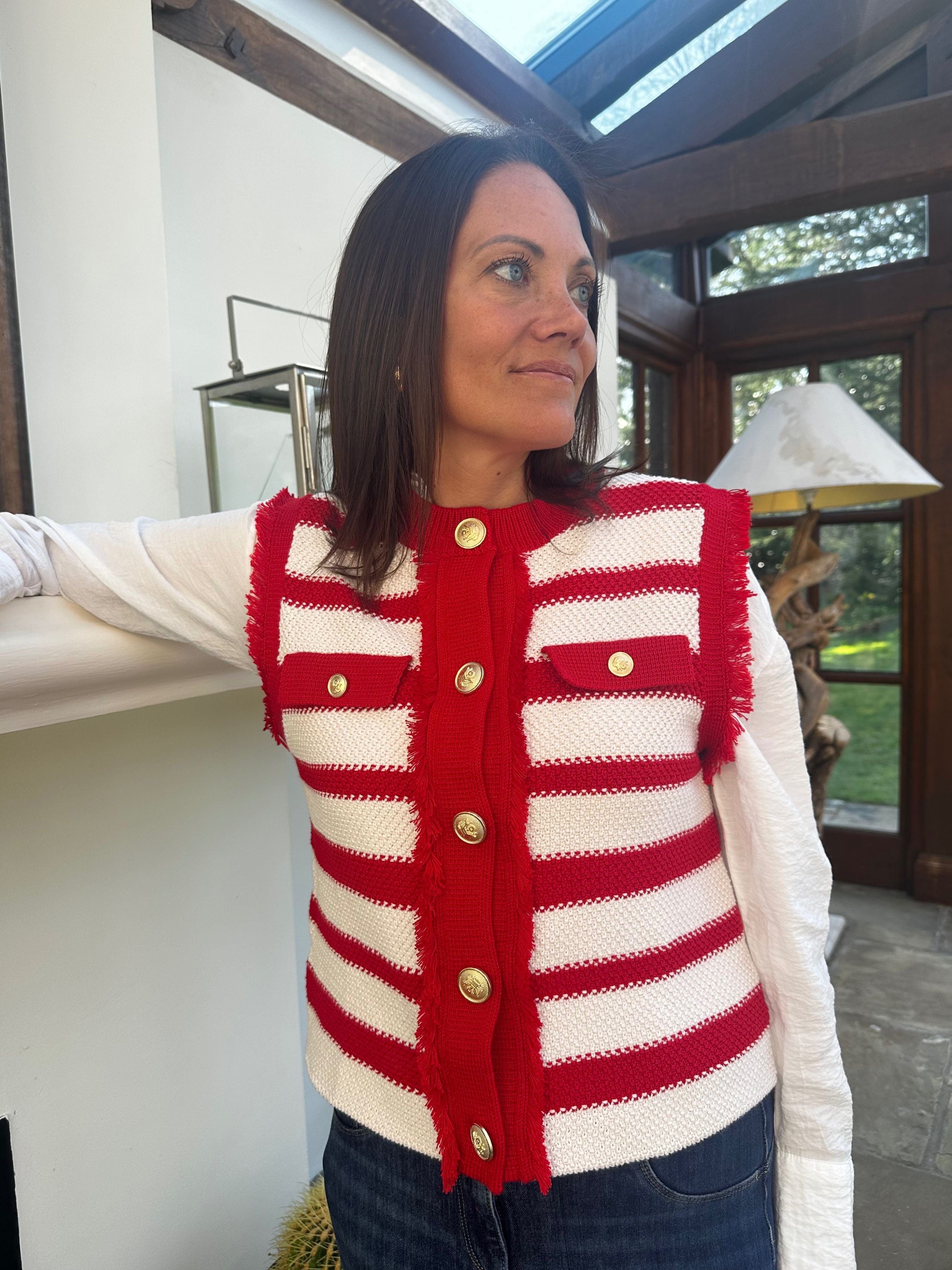 AN'GE | Levayaniri Red White Stripe Sleeveless Cardigan
