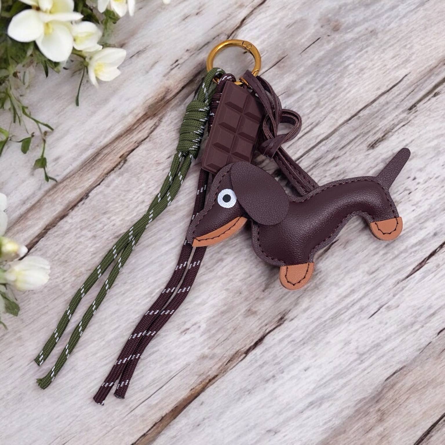 Brown dog-shaped keychain