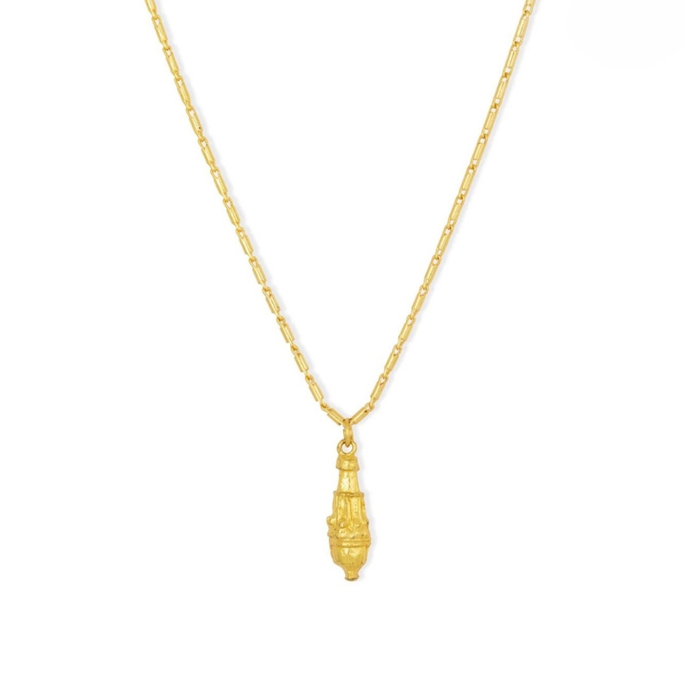 Reine Short Gold Pendant Necklace Ashiana London